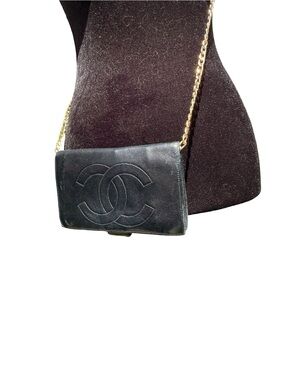 Beautiful Black Leather CHANEL Wallet Series 4 w/ Unbranded Crossbody Chain